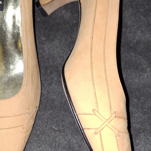 🍁Escada Camel Suede $115 - Picture 7 of 7